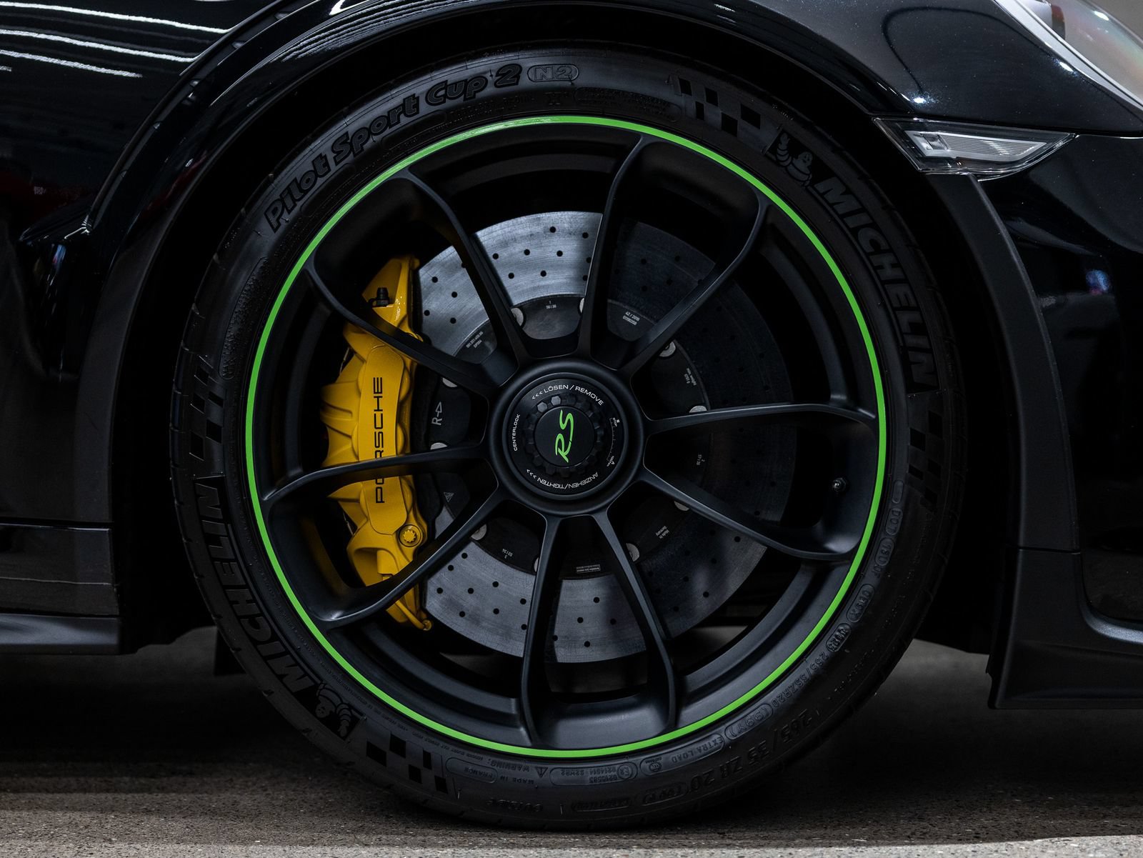 Certified 2019 Porsche 911 GT3 RS RWD image 17