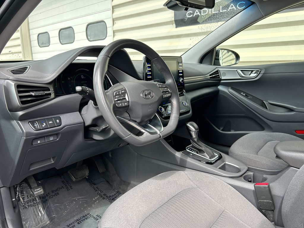 Used 2020 Hyundai Ioniq SE FWD image 9