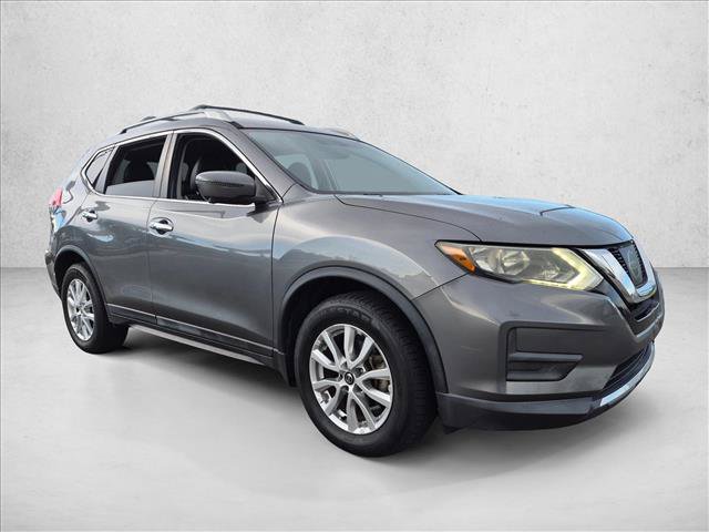 Used 2017 Nissan Rogue SV w/ SV Premium Package FWD image 3