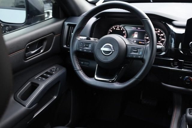Certified 2025 Nissan Pathfinder Rock Creek AWD/4WD image 25