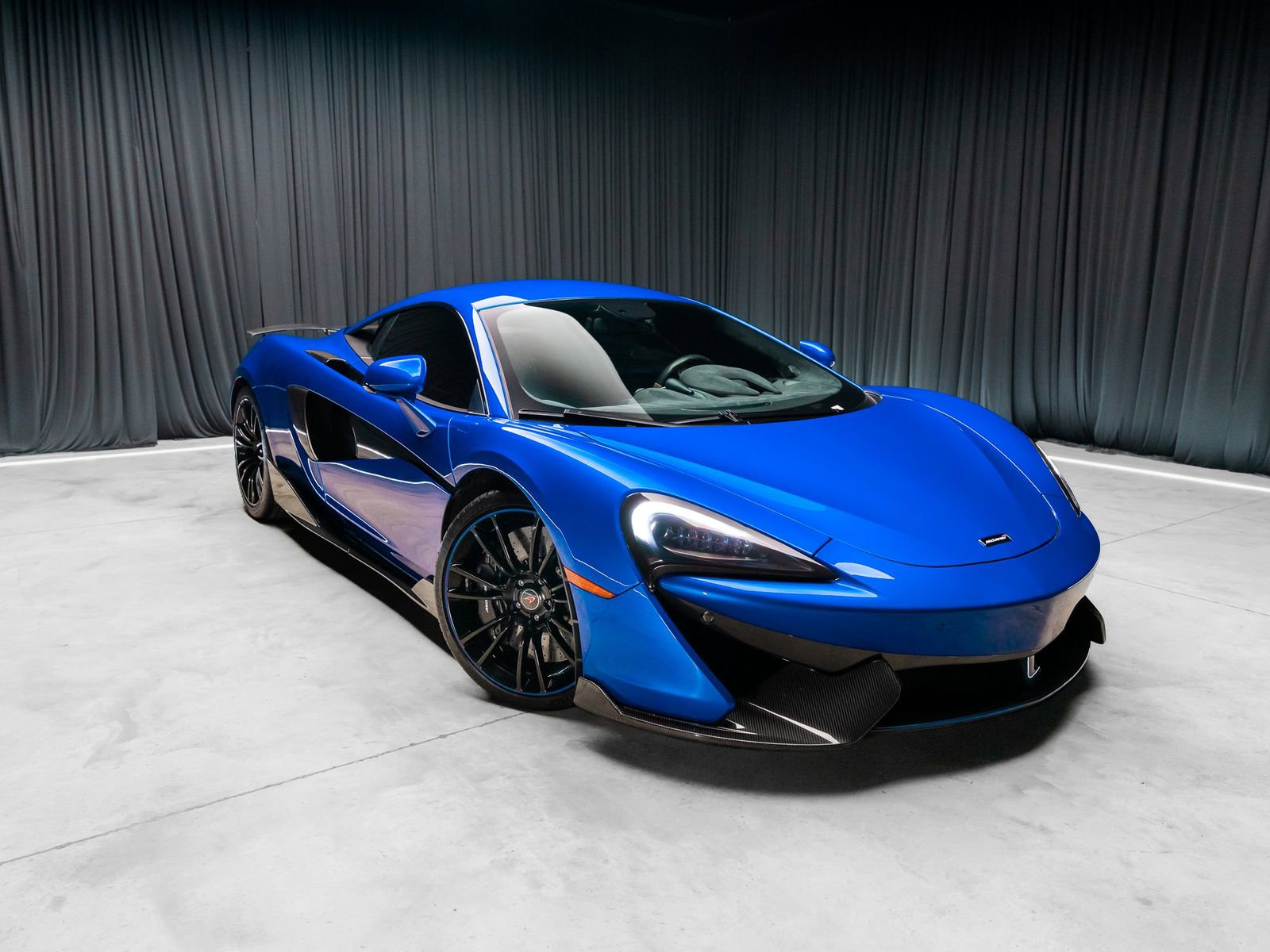 Used 2016 McLaren 570S Coupe RWD image 8