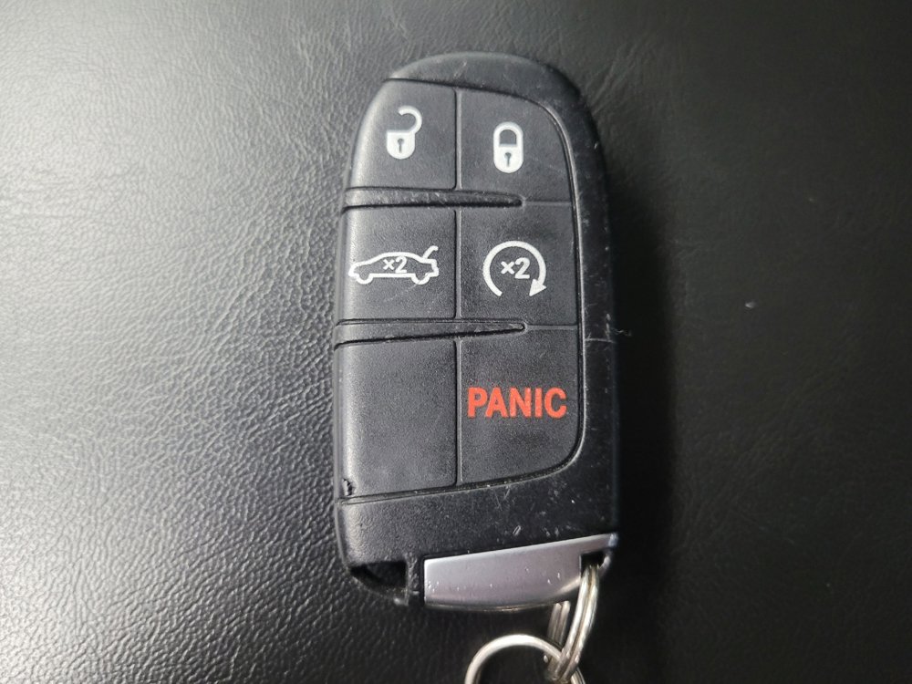 Used 2016 Chrysler 200 C w/ Premium Group image 32