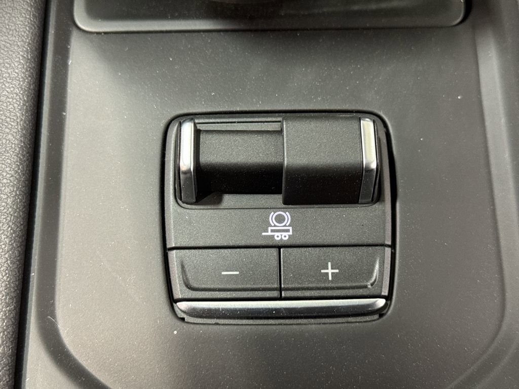 New 2026 GMC Sierra 1500 AT4 w/ AT4 Preferred Package image 37