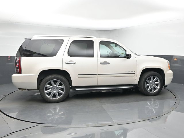 Used 2012 GMC Yukon Denali RWD image 9