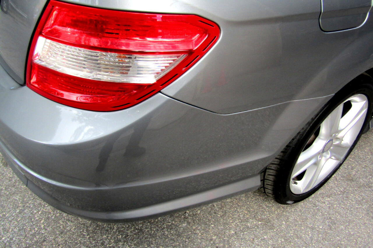 Used 2011 Mercedes-Benz C 300 4dr Sdn C 300 Sport 4MATIC image 17