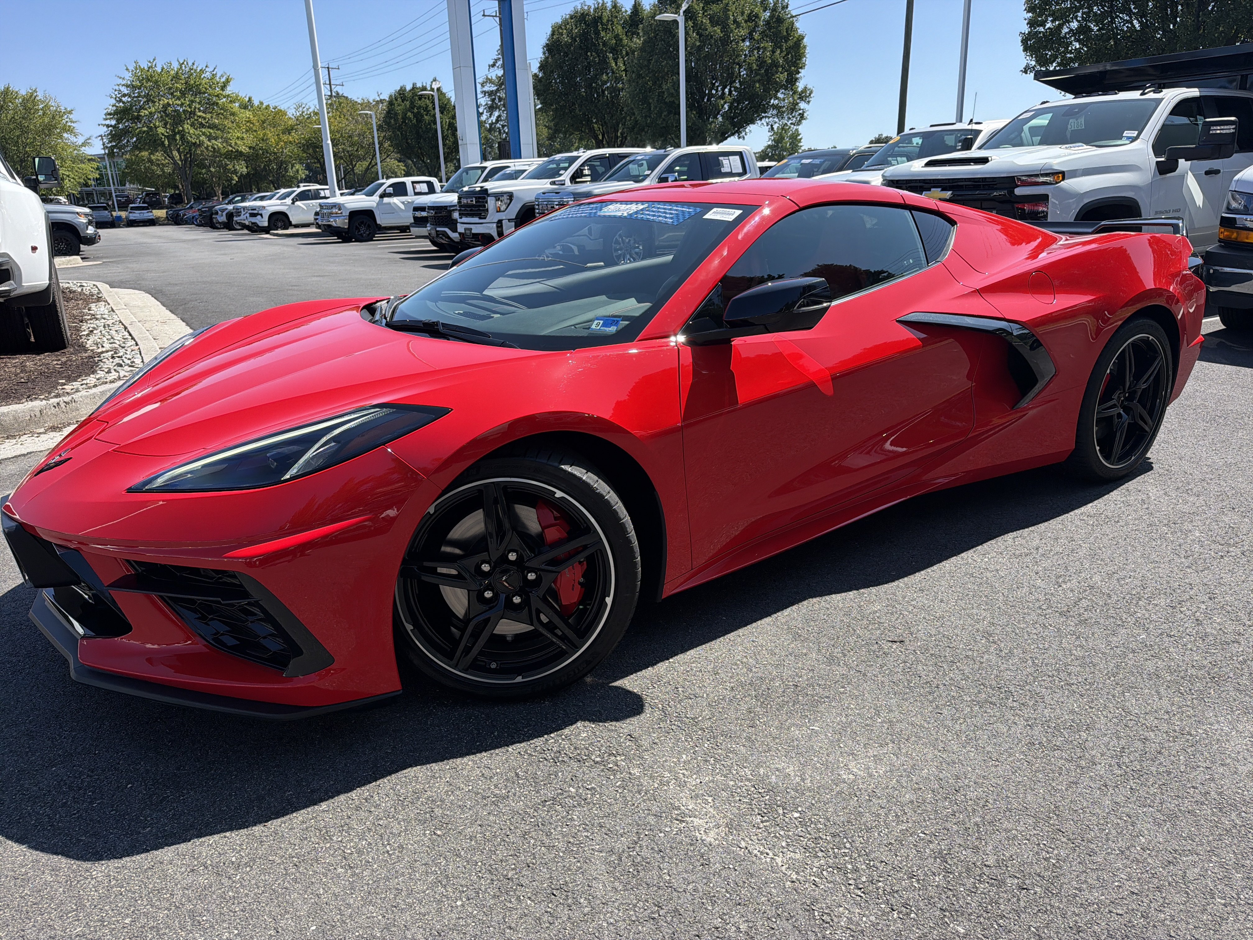 Used 2022 Chevrolet Corvette Stingray Coupe w/ Z51 Performance Package RWD image 5