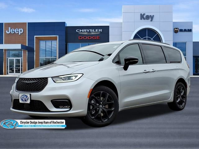 New 2026 Chrysler Pacifica Limited w/ S Appearance Package image 1