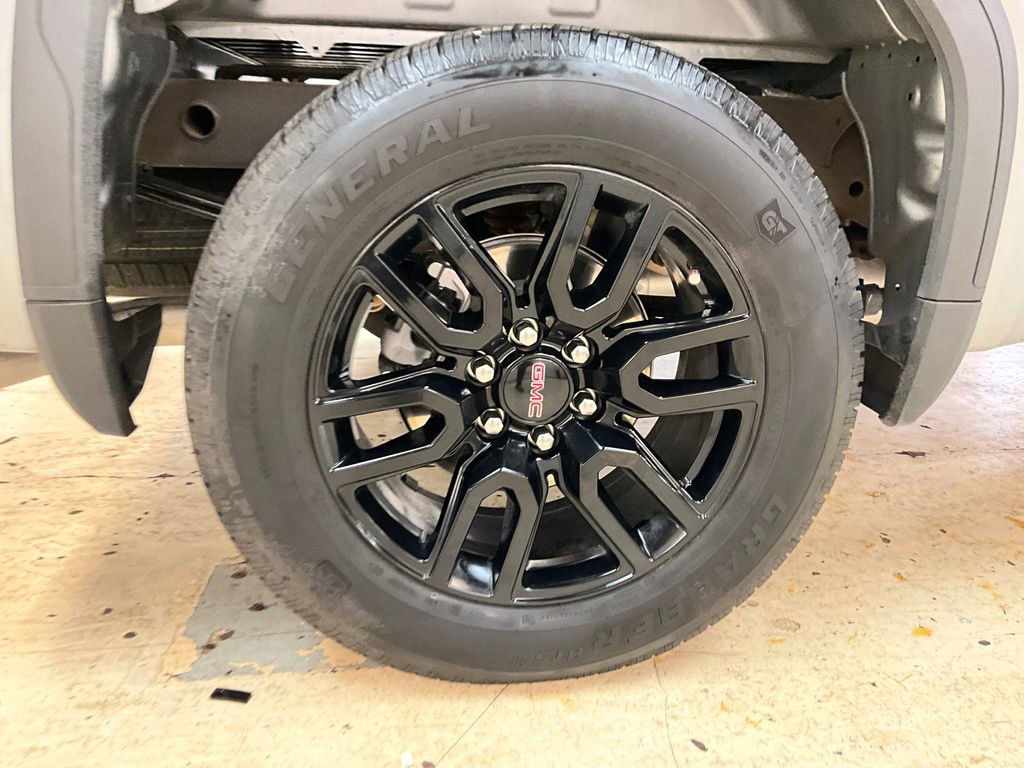 Used 2024 GMC Sierra 1500 Pro w/ Graphite Edition image 15
