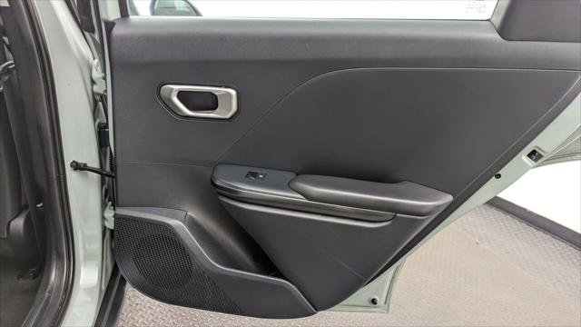 Used 2026 Kia K4 FWD image 19