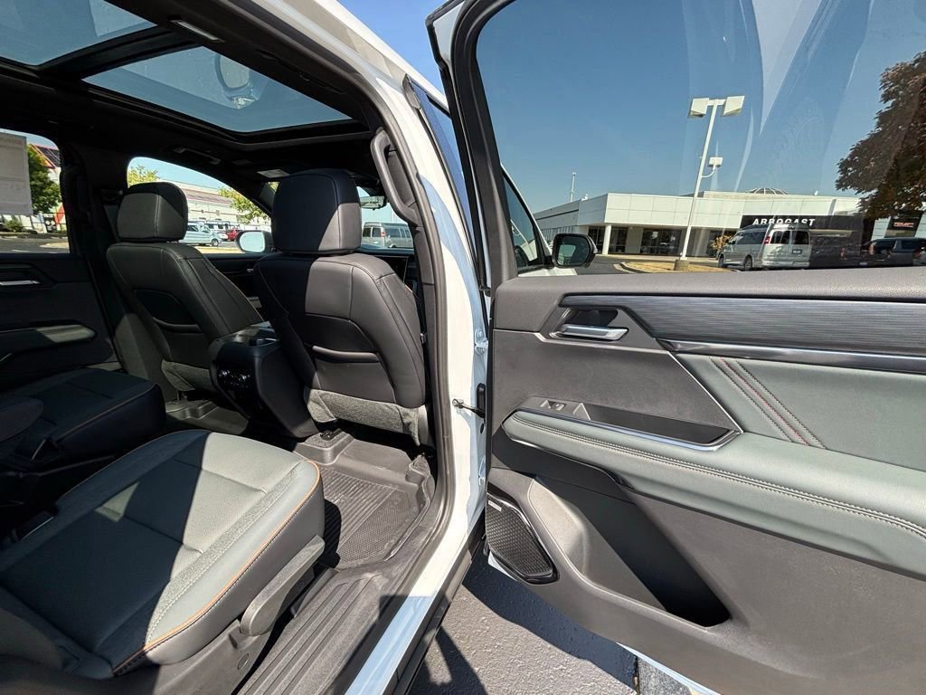 New 2026 GMC Acadia AT4 w/ Super Cruise Package image 39