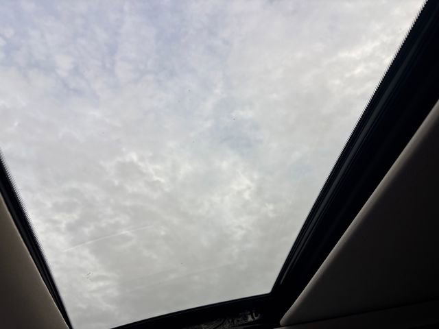 Used 2024 Nissan Pathfinder Platinum AWD/4WD image 14