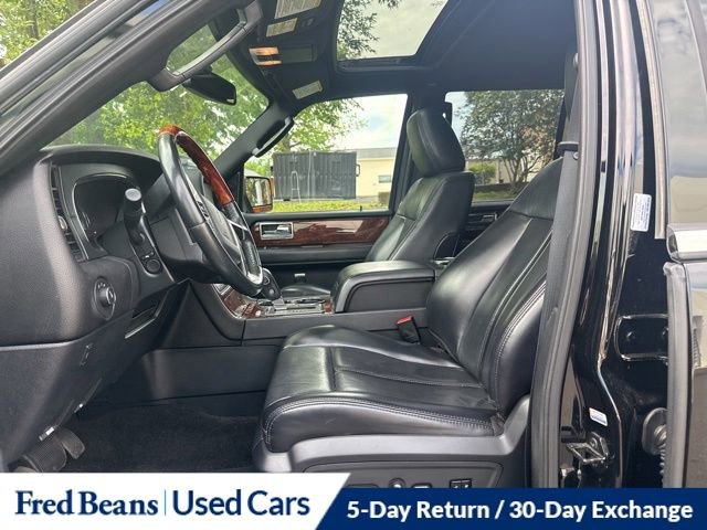 Used 2017 Lincoln Navigator Select AWD/4WD image 13