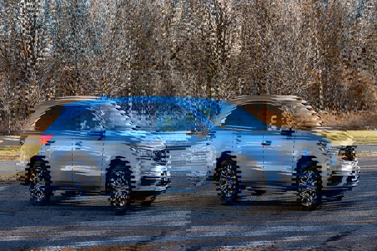 Used 2019 Acura MDX SH-AWD image 3