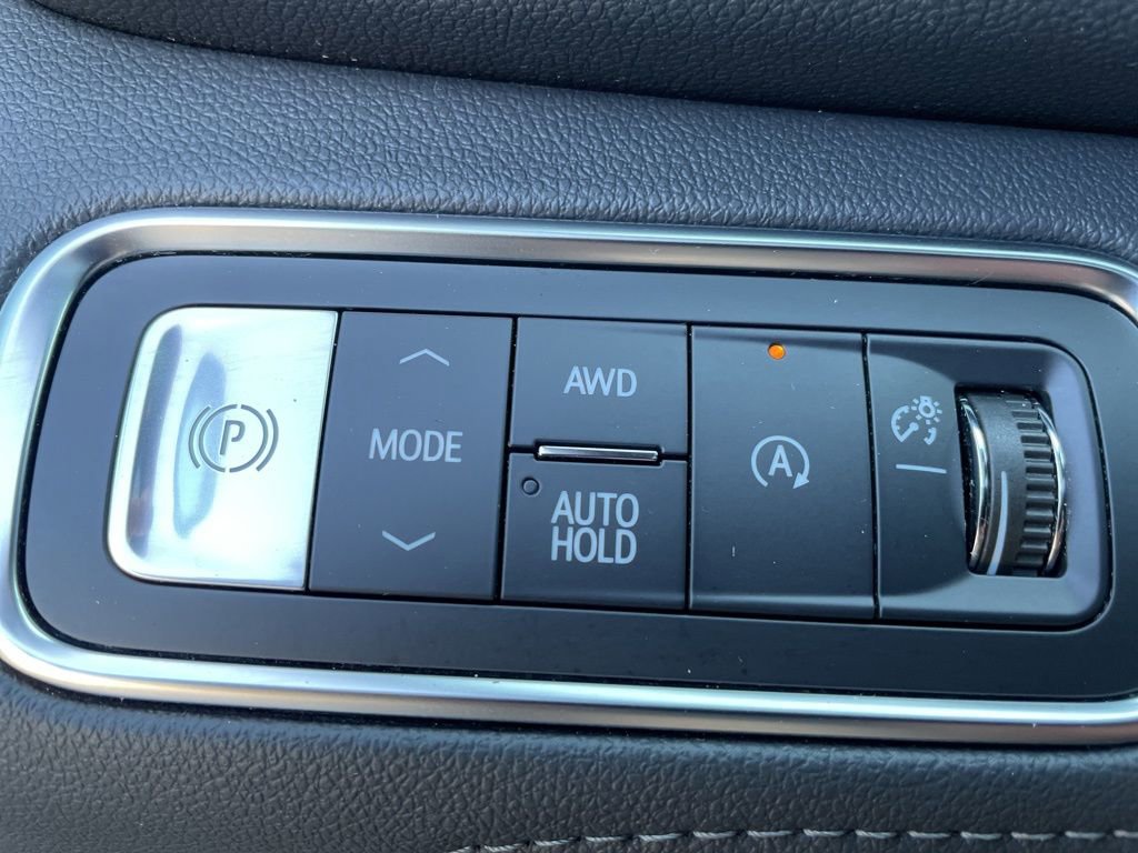 Used 2025 Buick Enclave Avenir w/ Super Cruise Package AWD/4WD image 18