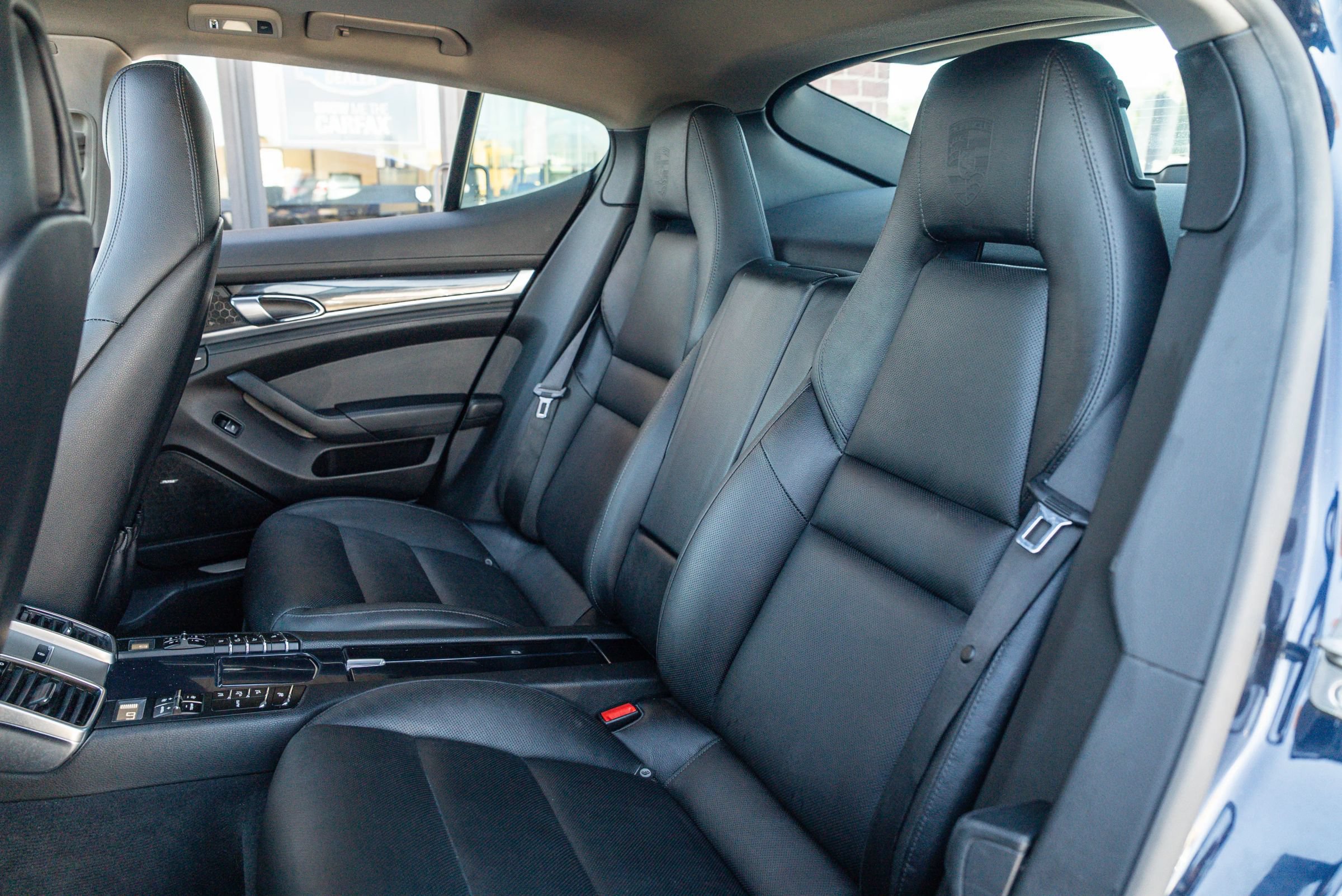 Used 2016 Porsche Panamera RWD image 17