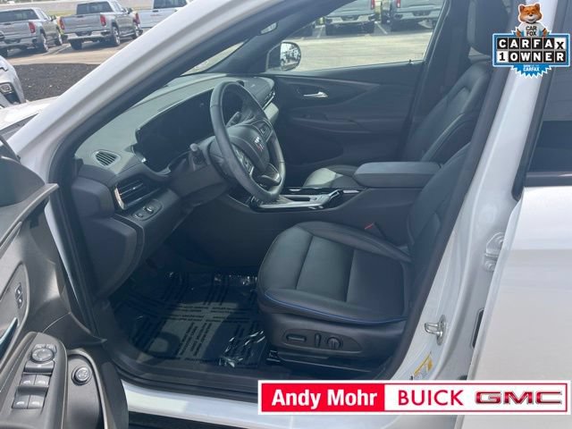 Used 2024 Buick Envista Sport Touring w/ Convenience I Package FWD image 16