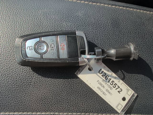Used 2019 Ford Fusion SE image 20