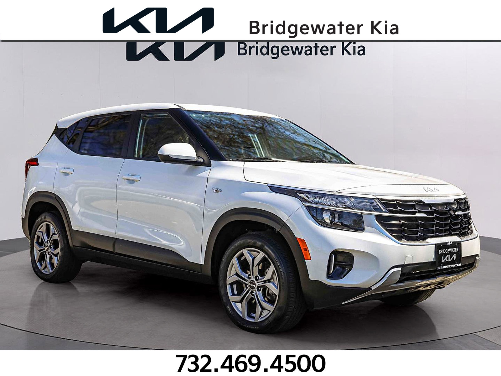 Certified 2024 Kia Seltos LX image 1