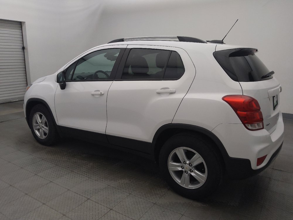Used 2021 Chevrolet Trax LT FWD image 3