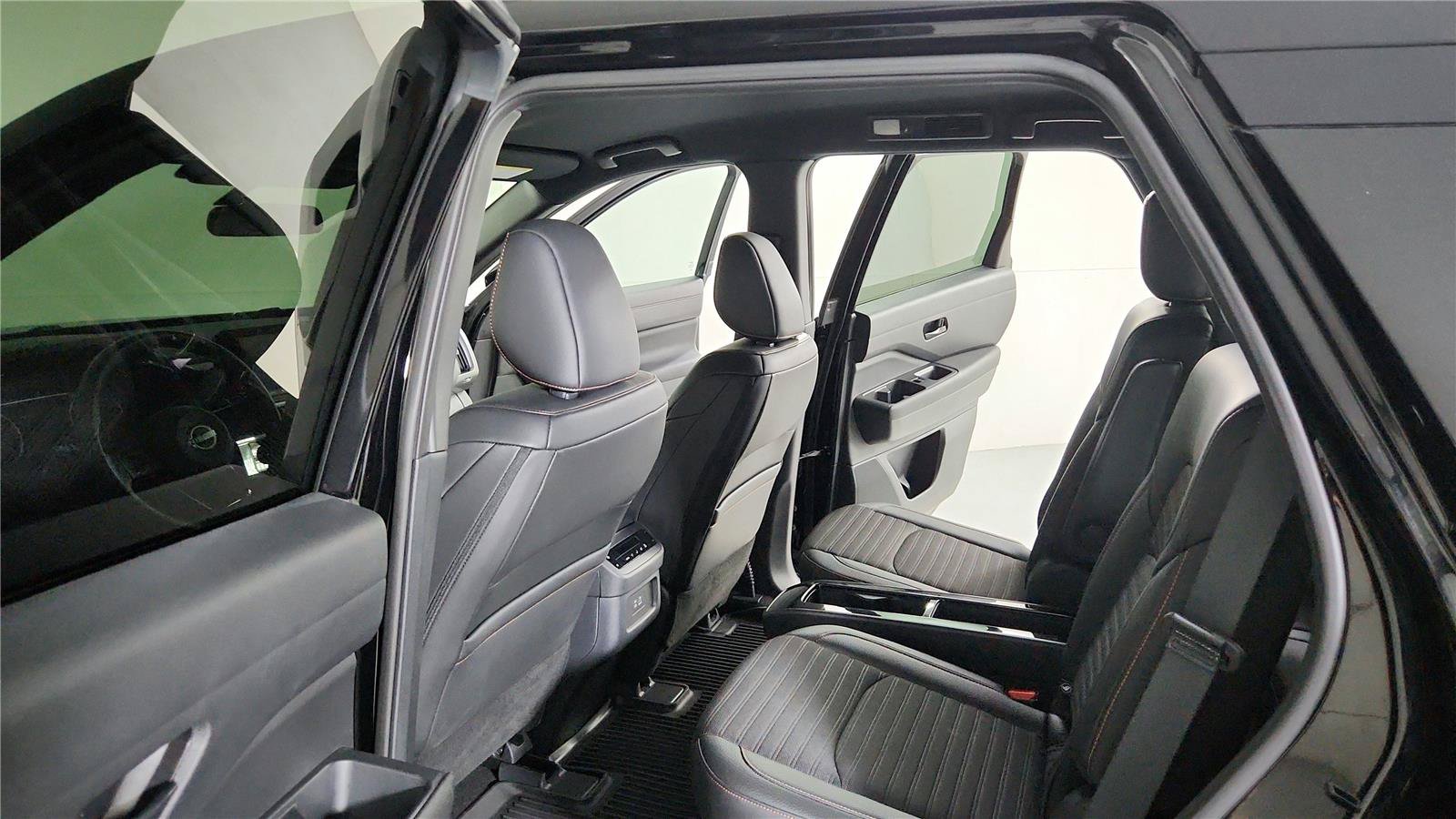 Certified 2025 Nissan Pathfinder Rock Creek AWD/4WD image 17