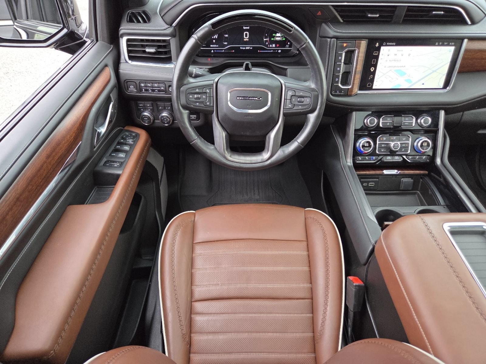 Used 2023 GMC Yukon Denali Ultimate AWD/4WD image 36