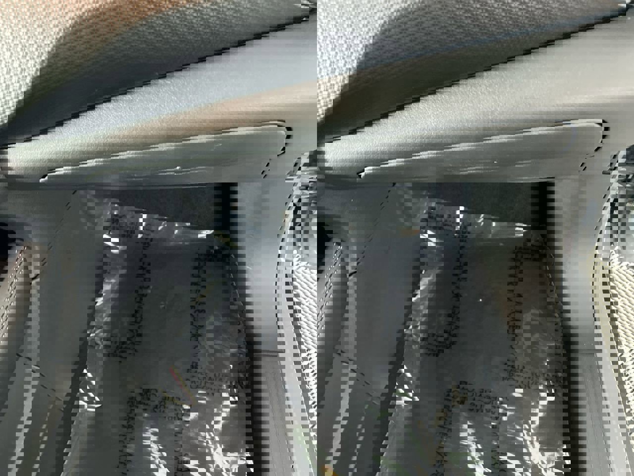 Used 2021 Nissan Kicks SV image 32