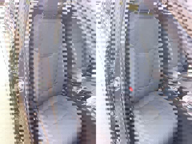 Used 2021 Toyota RAV4 LE AWD/4WD image 12