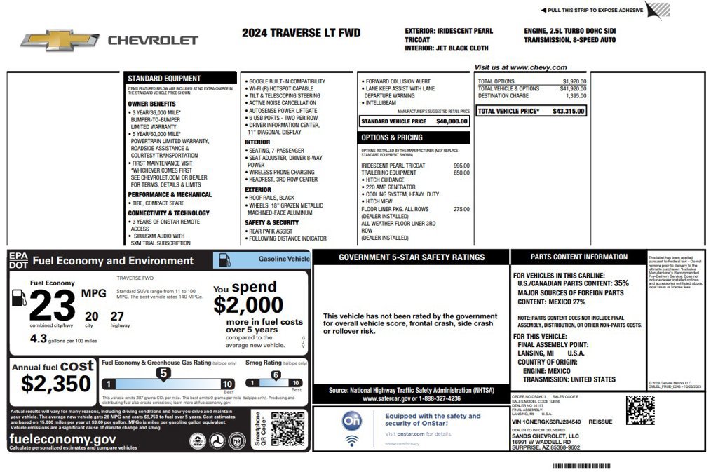 Used 2024 Chevrolet Traverse LT w/ Trailering Package FWD image 3