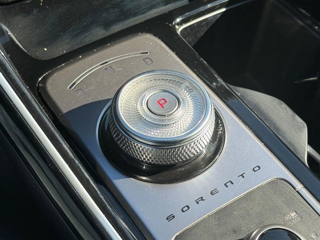 Used 2025 Kia Sorento SX Prestige image 25