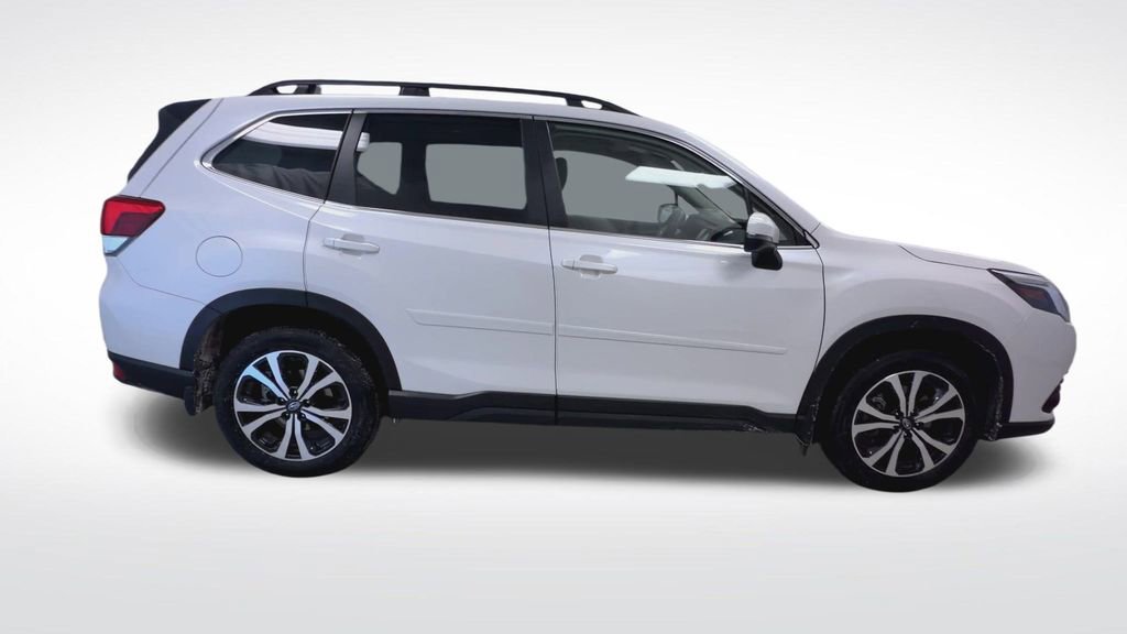 Used 2024 Subaru Forester Limited image 9