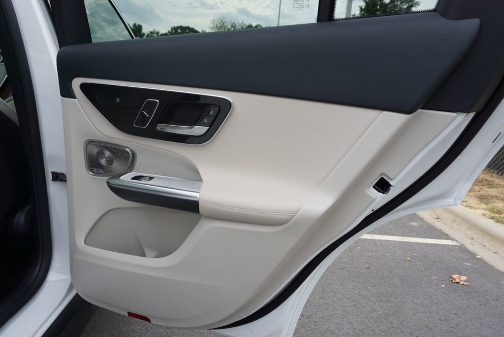 New 2026 Mercedes-Benz GLC 300 4MATIC image 55