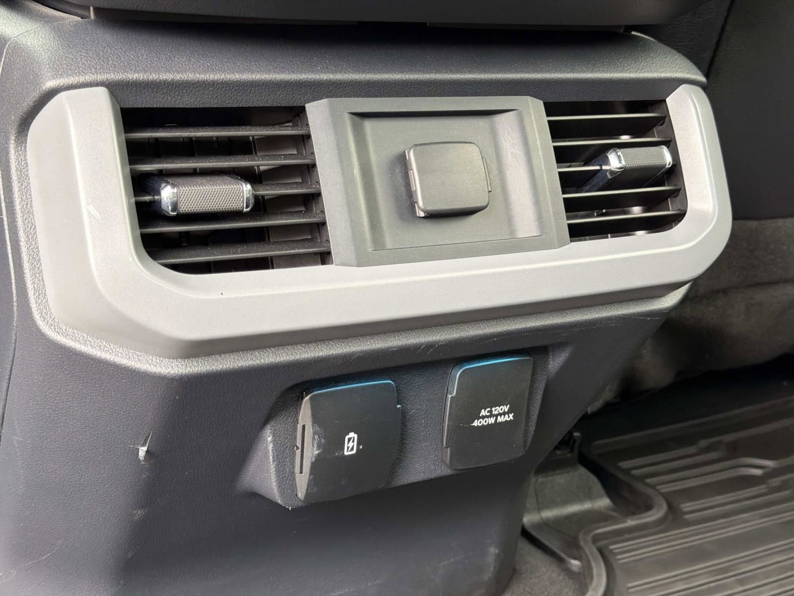 Used 2024 Ford F150 Lariat w/ FX4 Off-Road Package image 15