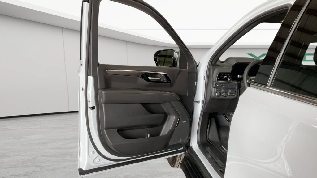 New 2026 Chevrolet Tahoe Premier AWD/4WD image 13