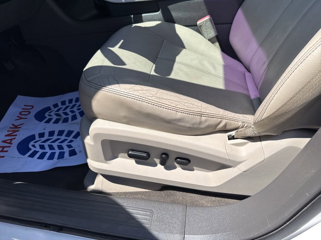 Used 2012 Ford Edge SEL FWD image 21