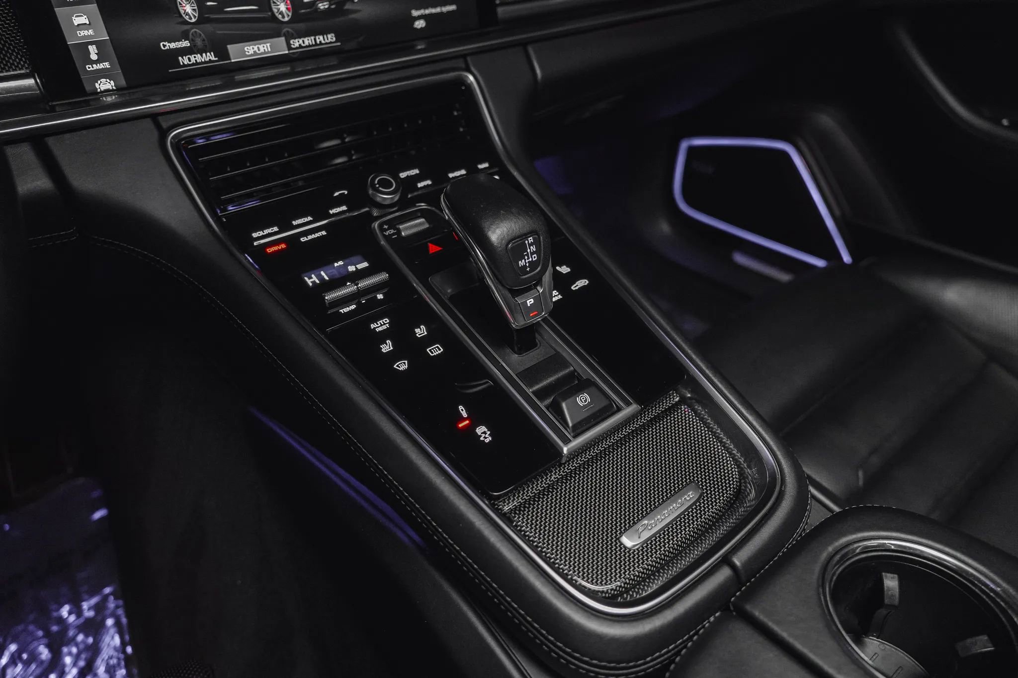 Used 2017 Porsche Panamera Turbo image 60