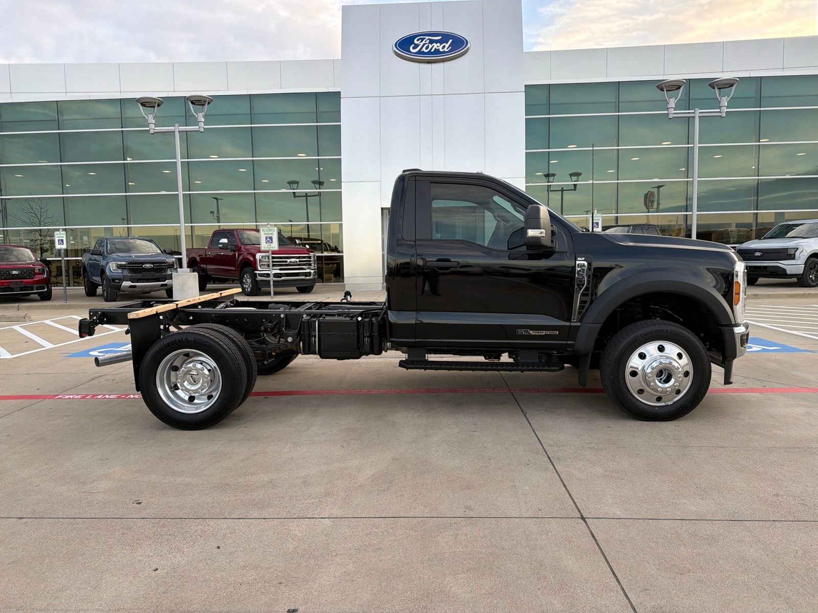 New 2026 Ford F450 XLT w/ XLT Value Package image 6