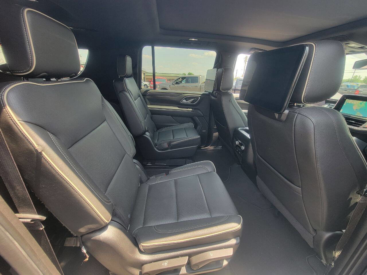 Used 2022 GMC Yukon XL SLT image 21