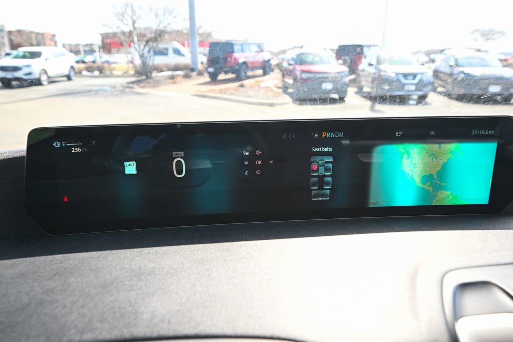 Certified 2025 Ford Expedition Active image 38