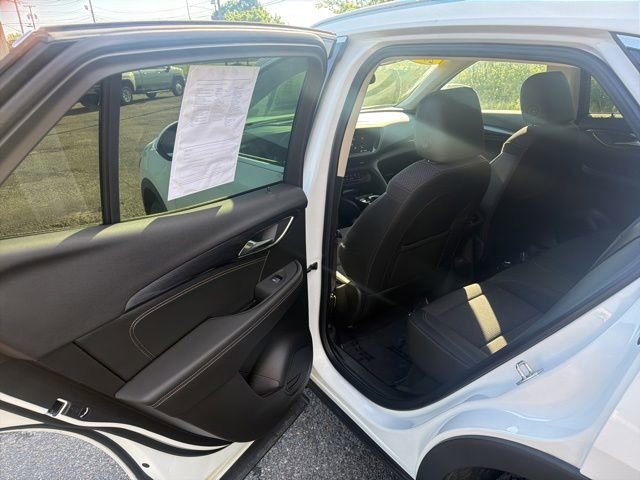 Certified 2022 Buick Envision Preferred FWD image 21