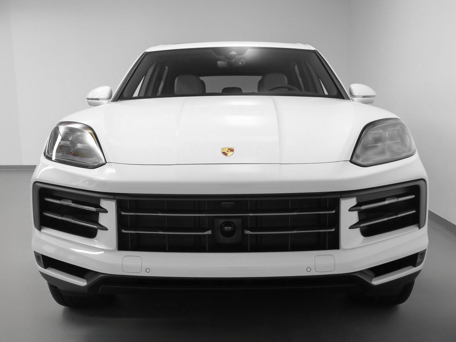 Used 2025 Porsche Cayenne image 17