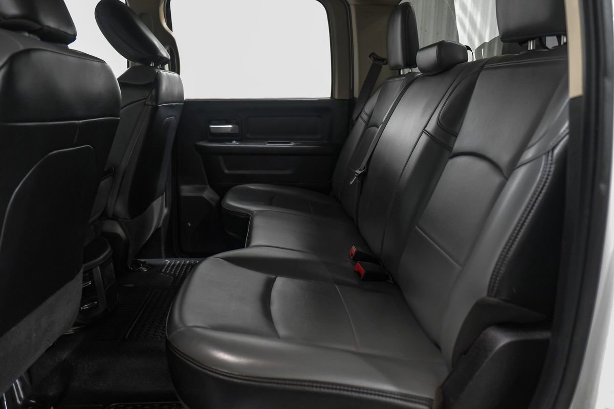 Used 2019 RAM 3500 Tradesman w/ Chrome Appearance Group AWD/4WD image 38