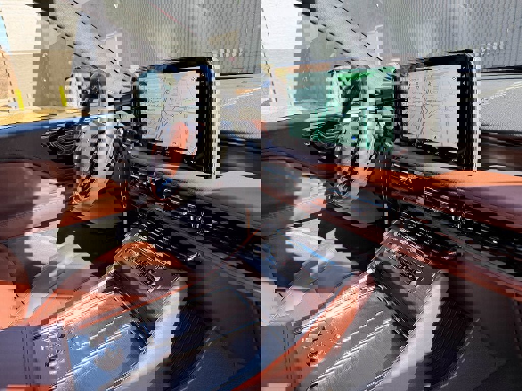 New 2026 Lincoln Aviator Reserve w/ Luxury Package image 30