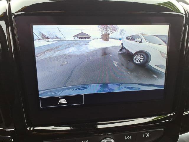 Used 2023 Chevrolet Traverse LT image 28