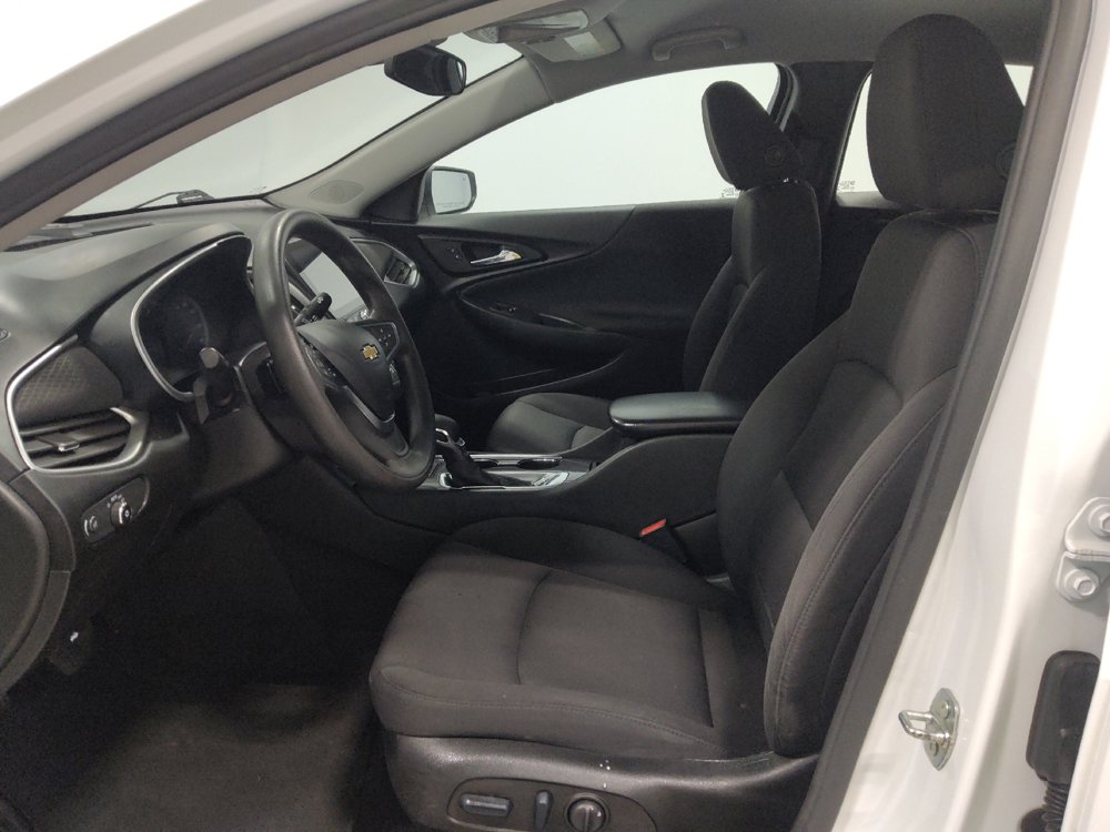 Used 2022 Chevrolet Malibu LS w/ Driver Confidence Package II FWD image 17