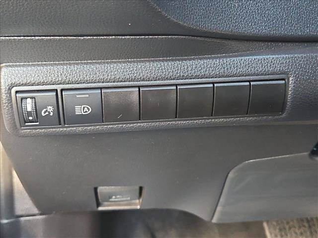 Used 2025 Toyota Corolla LE FWD image 16