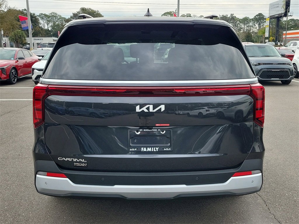 New 2026 Kia Carnival EX image 5
