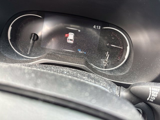 Used 2023 Toyota RAV4 XLE FWD image 2
