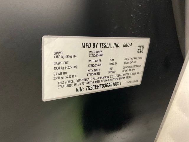 Used 2024 Tesla Cybertruck AWD Crew Cab image 24