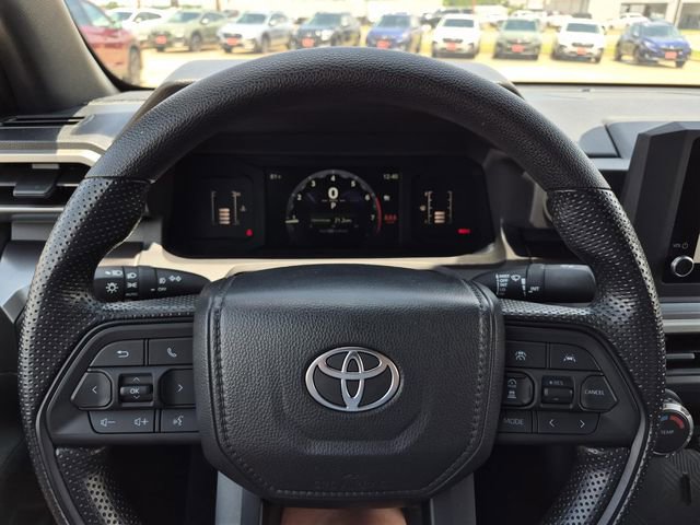Used 2025 Toyota Tacoma SR5 AWD/4WD image 34