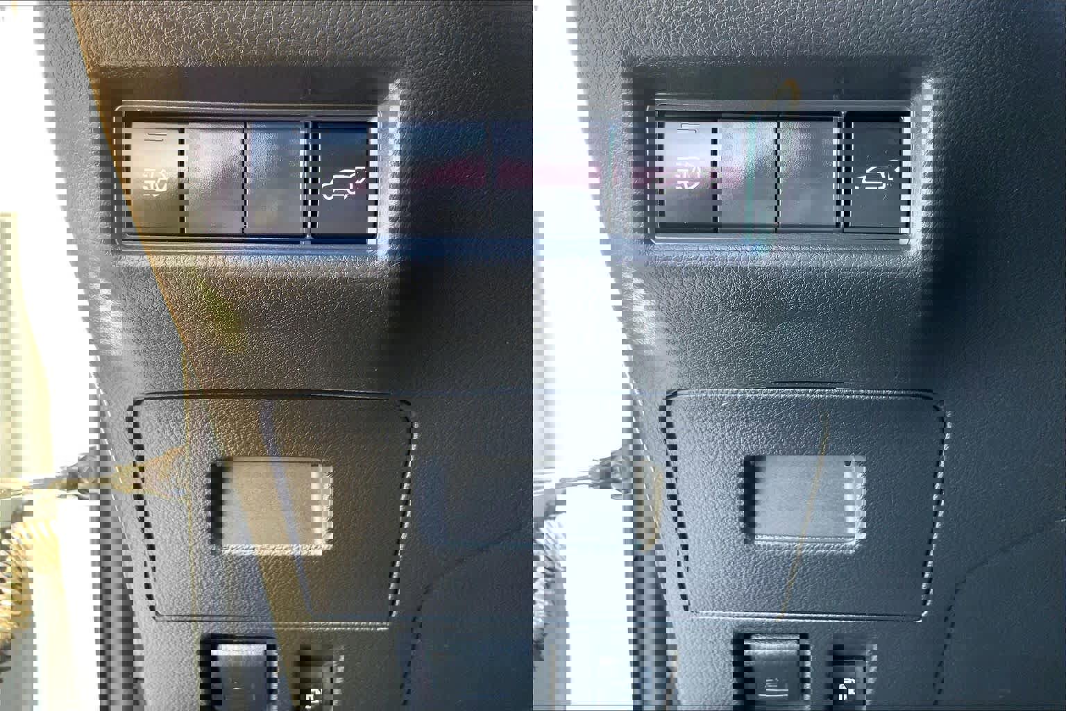 Used 2025 Toyota Grand Highlander AWD image 32